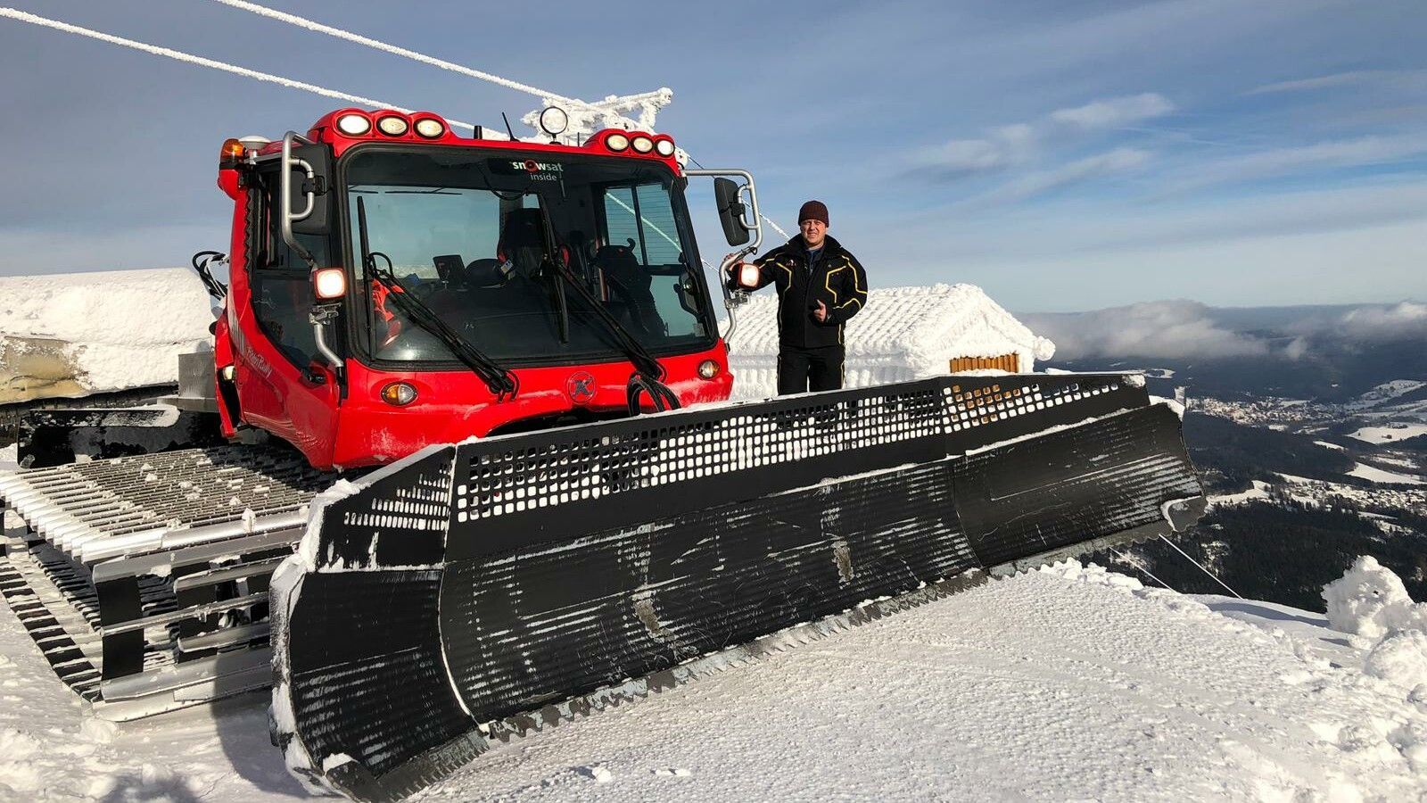 Stefan Beywl an einem PistenBully