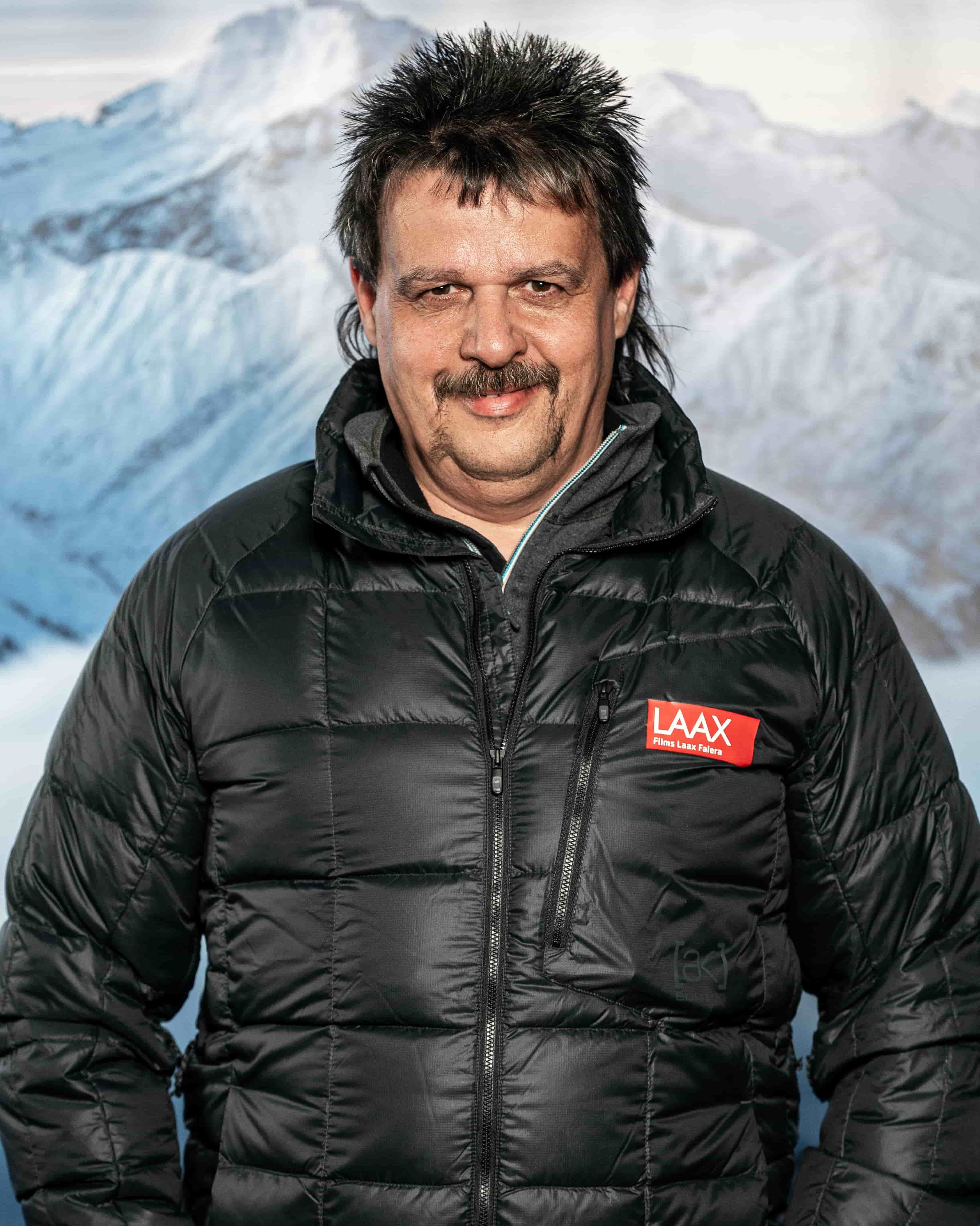 SNOWsat Kunde Armin Schmid, FahrerchefWeisse Arena Gruppe, Laax (CH)